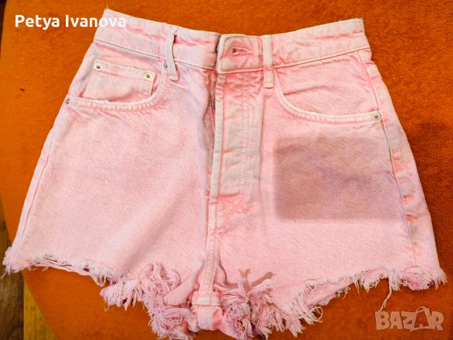 Три чифта къси дънкови панталони, размер 34, снимка 2 - Къси панталони и бермуди - 53486735