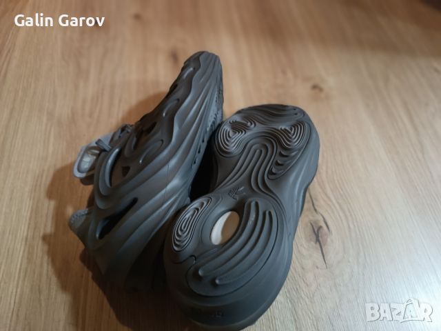 Adidas Originals нови размер 45 1/3, снимка 5 - Спортни обувки - 46718119