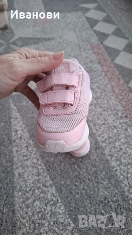 Розови маратонки Адидас за момиче, 22 номер, снимка 3 - Детски маратонки - 53991099