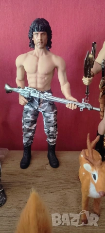 Екшън фигура на Рамбо(Rambo)1/6-28 см, снимка 2 - Колекции - 53903912