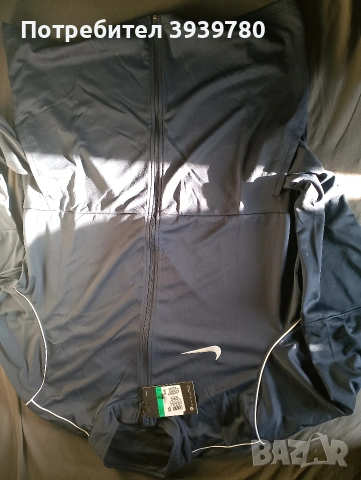 оригинални горнища и тениска Nike размер/XL, снимка 2 - Тениски - 53743167