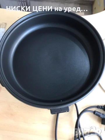 Bestron AHP1500Z Електрически тиган XL диаметър 32 см с незалепващ стъклен капак 1500 W черен, снимка 4 - Съдове за готвене - 53871203