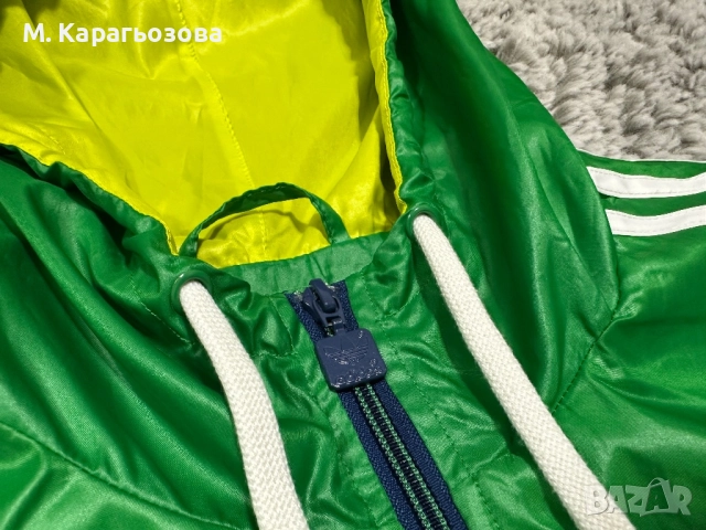 Уникална и рядка ветровка Adidas, Размер L, снимка 4 - Спортни дрехи, екипи - 52383188