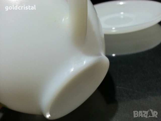 френски аркопал чаени чаши, снимка 5 - Антикварни и старинни предмети - 25187110