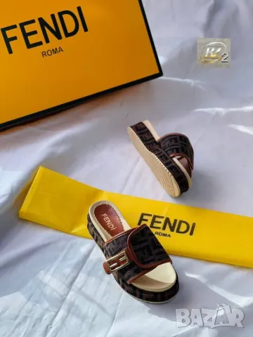 чехли Fendi , снимка 11 - Чехли - 48942167