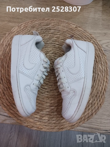 Оригинални маратонки на Nike, снимка 3 - Маратонки - 53171763