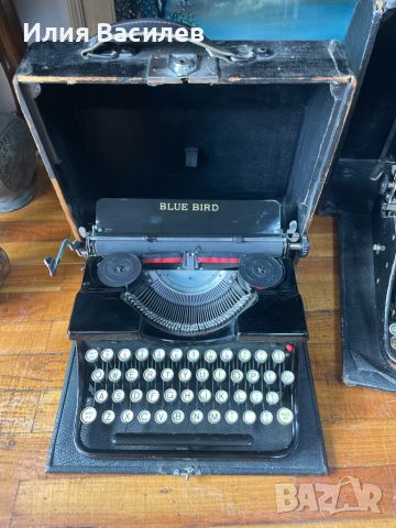 Антикварна пишеща машина, снимка 1 - Антикварни и старинни предмети - 45913750
