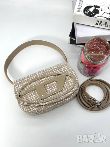 чанти diesel 
21/14см , снимка 2 - Чанти - 51011821