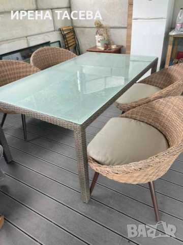 Продавам ратанов комплект 6 бр.столове с маса, снимка 2 - Столове - 53992238
