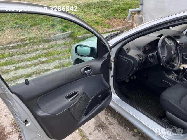 PEUGEOT206-SW, снимка 6 - Автомобили и джипове - 53641594