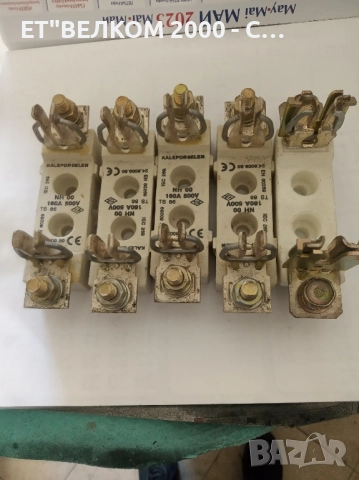 високоволтови стойки 