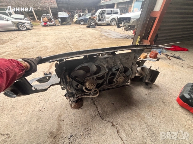 Предна Маска Сеат Леон , снимка 2 - Части - 53302056