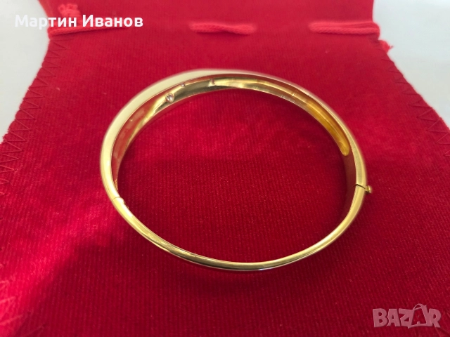 Златна твърда гривна с диаманти, снимка 5 - Гривни - 52627091