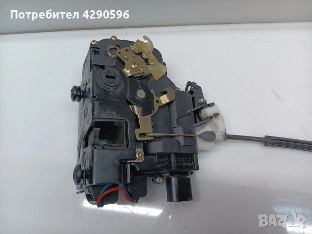 Брава задна лява - 3B4839015M за VW , Skoda 