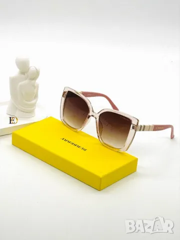 очила с калъф burberry, снимка 3 - Слънчеви и диоптрични очила - 50406717