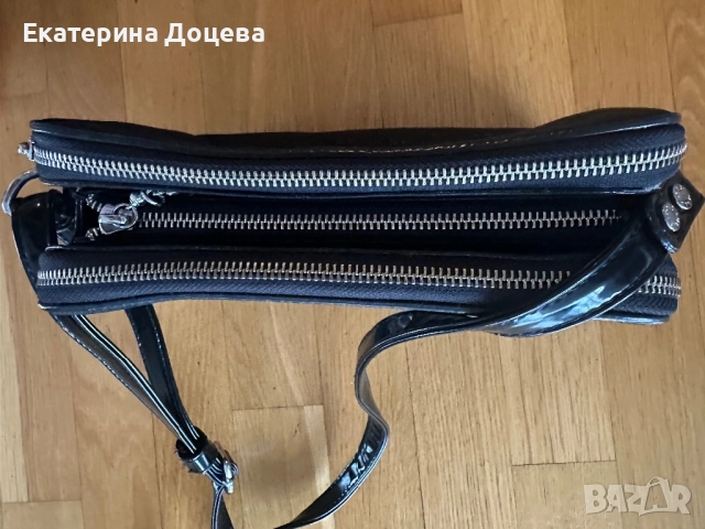 Черна чанта камбинация лак и текстил, снимка 3 - Чанти - 52397096