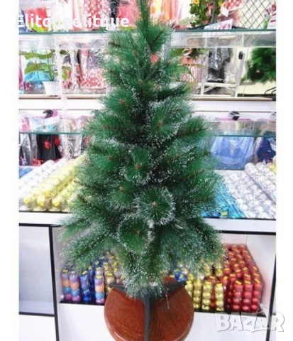 Коледна елха с бели заскрежени връхчета. С пластмасова стойка, снимка 3 - Декорация за дома - 52202488