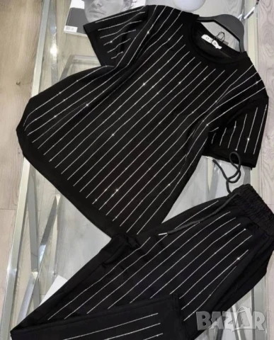 дамски комплект , снимка 2 - Комплекти - 50627403