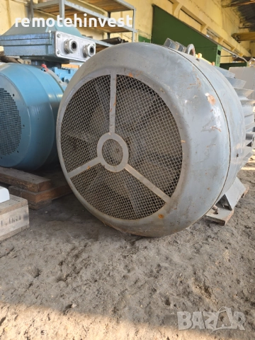 Ел.двигател 132кв / 735об.мин, снимка 4 - Електродвигатели - 52060008