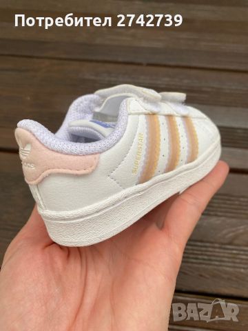 Детски маратонки Adidas Superstar, размер 19, снимка 2 - Детски обувки - 45303789