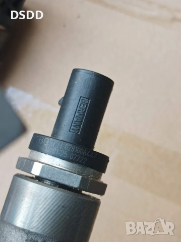 Дюзи 0445110598 и рейл 0445213026 за BMW и Mini B37 1.5D, снимка 5 - Части - 51876781