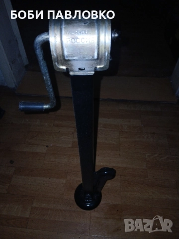 Оргинален винтов крик лада нива, снимка 8 - Аксесоари и консумативи - 51971806