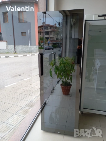 Витрина за вино