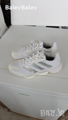 Маратонки Adidas , снимка 17 - Спортни обувки - 54239517