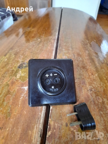 Стар контакт,розетка за радио, снимка 2 - Други ценни предмети - 51486550