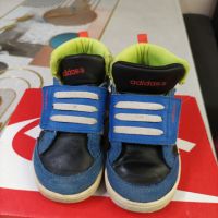 Маратонки Adidas , снимка 2 - Детски маратонки - 45370936