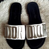 Dior дамски чехли естествена кожа , снимка 4 - Чехли - 45811391