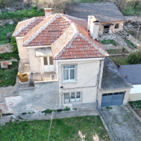 Къща в центъра на Тополовград , снимка 6 - Къщи - 45038316