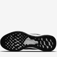 Мъжки маратонки NIKE Revolution 6 Next Nature Shoes Black/White M, снимка 6 - Маратонки - 45892354