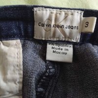 Оригинални къси  дамски дънки 3/4 Calvin Klein (S) в отлично състояние, снимка 5 - Дънки - 45806399