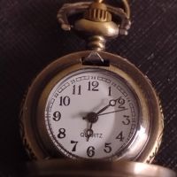 Мини джобен часовник красива орнаментика перфектно състояние 44911, снимка 7 - Джобни - 45382276