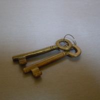 Бронзови ключове., снимка 2 - Антикварни и старинни предмети - 45233018