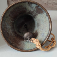 Стара бронзова камбана#3, снимка 4 - Антикварни и старинни предмети - 44971428