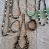 Колиета и гривни от хематит и камъни, снимка 6 - Колиета, медальони, синджири - 44937047