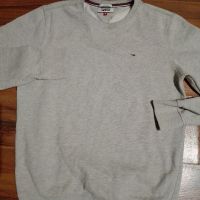 Блуза Tommy Hilfiger , снимка 1 - Спортни дрехи, екипи - 45269995