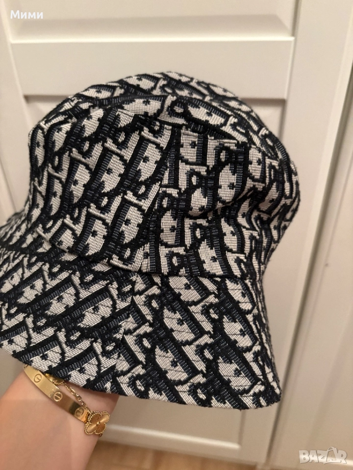 Шапка Dior, снимка 1