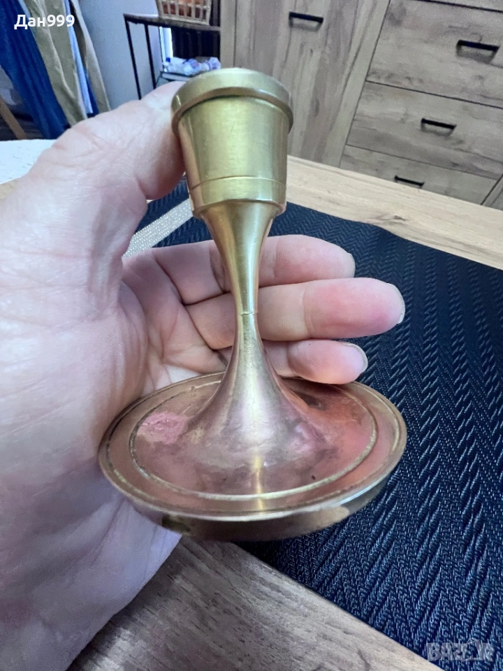 Винтидж свещник от масивен месинг, снимка 1