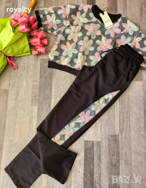 Пролетни дамски комплекти с флорални релефни мотиви Различни дизайни , снимка 1