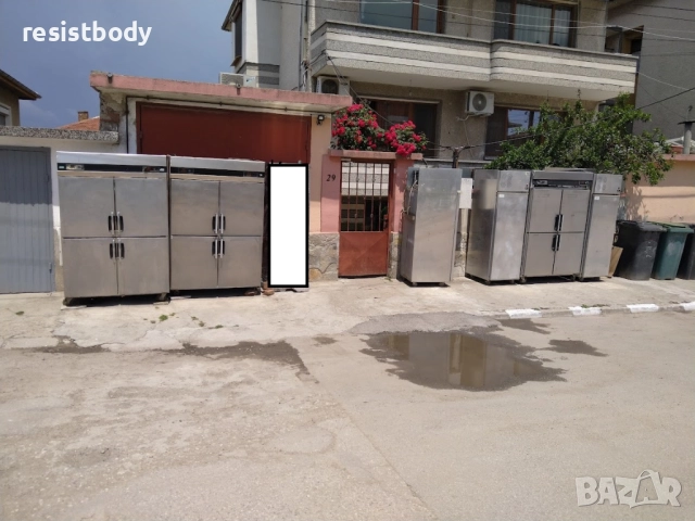 6 броя хладилни витрини за 3000лв