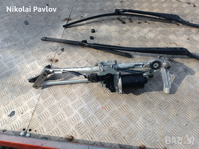 Механизъм моторче чистачки за БМВ Е 90 Е91 , снимка 2 - Части - 51707931