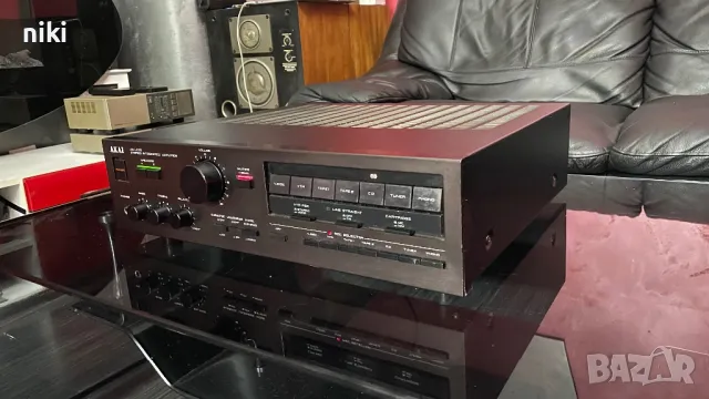 AKAI AM-A70, снимка 2 - Ресийвъри, усилватели, смесителни пултове - 47189433