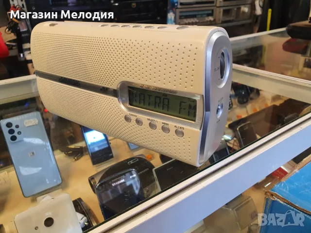 Радио Grundig Music 51 DAB+ В отлично техническо и визуално състояние., снимка 8 - Радиокасетофони, транзистори - 49343759