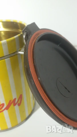 Ретро кутия Naber Kaffee метална цилиндрична, снимка 9 - Антикварни и старинни предмети - 51076118