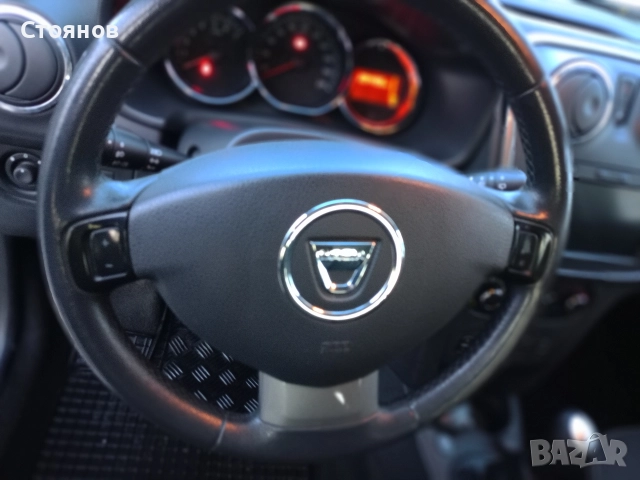 Dacia Sandero 1.2 LPG, снимка 16 - Автомобили и джипове - 52771645