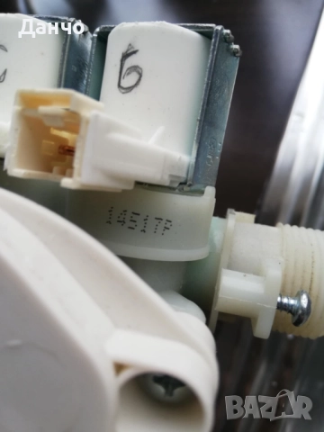 Продавам магнетвентили (клапани) за пералня Whirlpool 6 sense FWG71484w, снимка 5 - Перални - 51976691