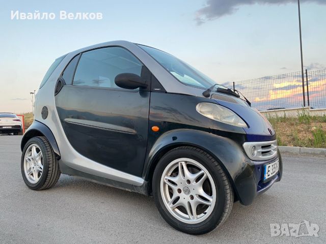 Smart fortwo , снимка 1 - Автомобили и джипове - 46390343